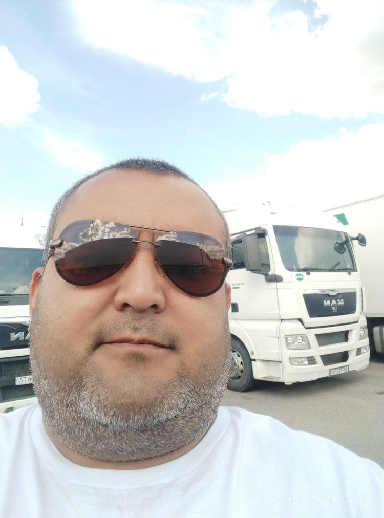 43829578  Rustam, 45 ,    
