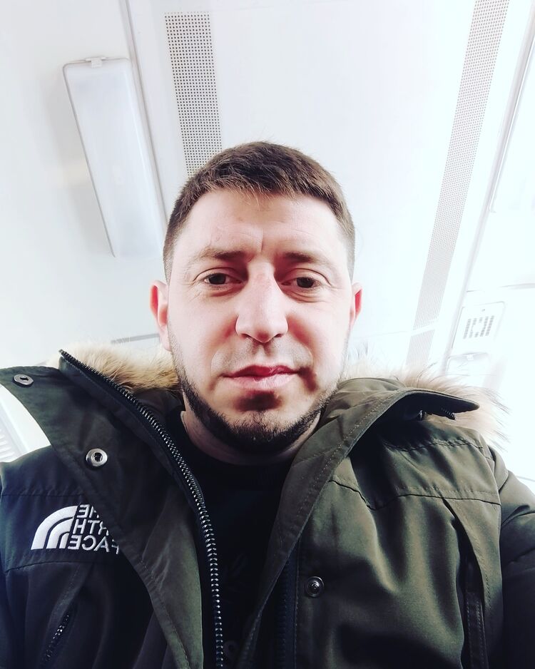  36958158  , 33 ,    