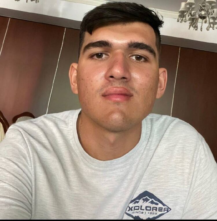  37161908  , 20 ,    