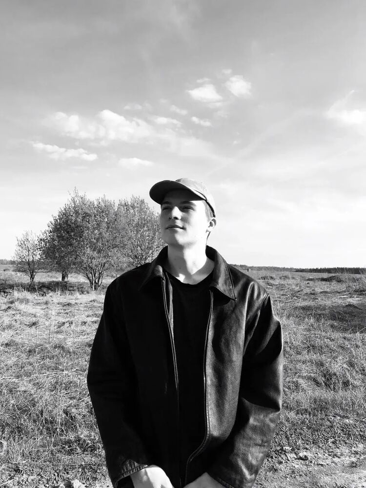  28584998  , 24 ,    -