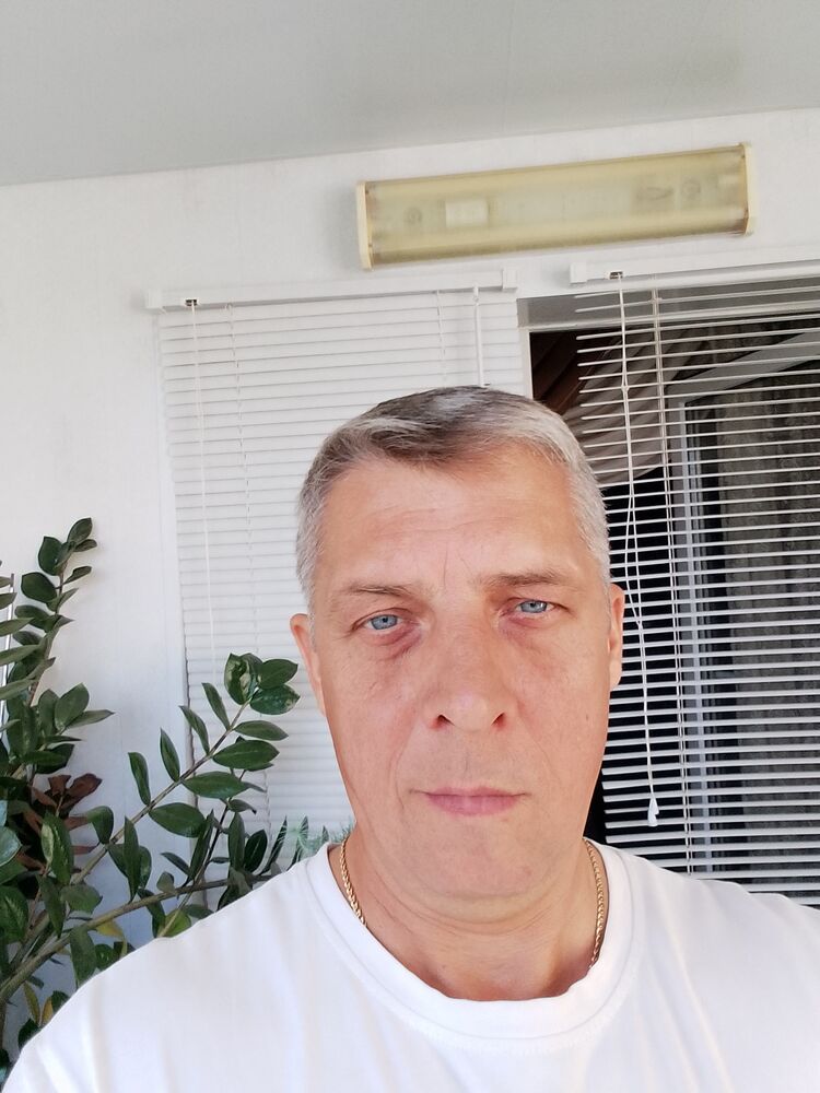 48809288  , 52 ,    