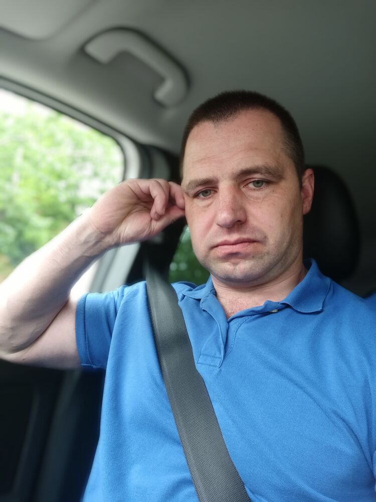  ,   Dima, 44 ,   ,   , c , 