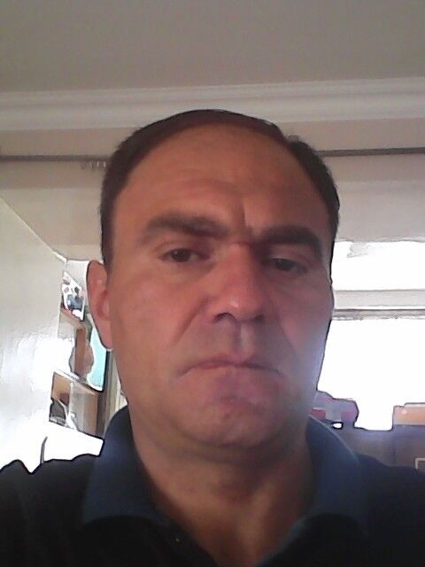  19122908  Armen, 37 ,    
