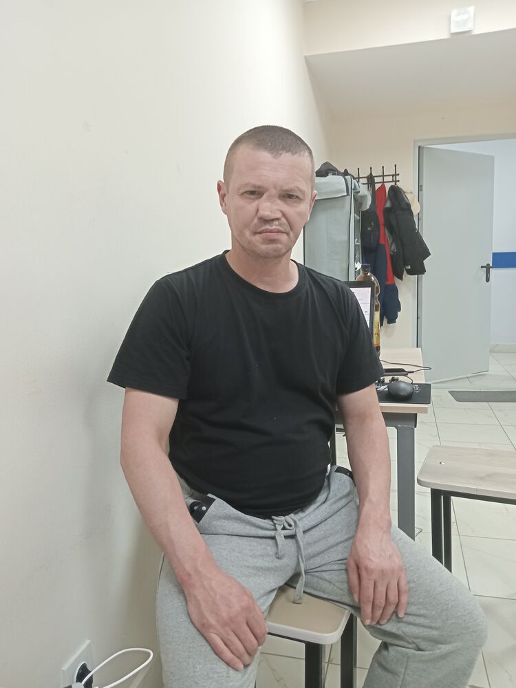  43880728  , 44 ,    