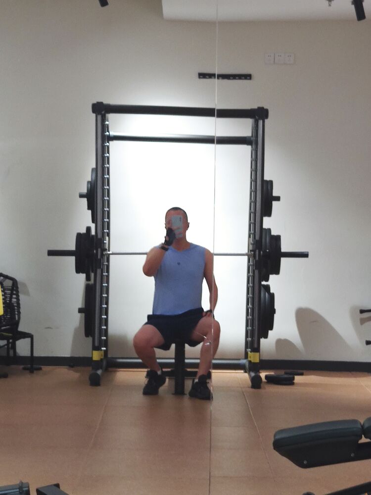  Qingdao,   Eric, 47 ,   ,   