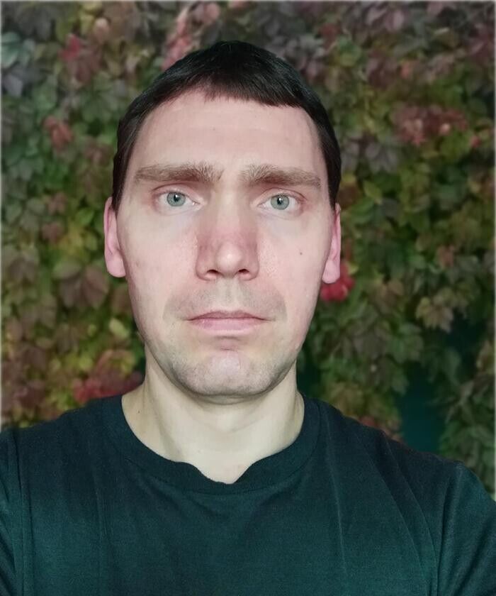  22421848  , 42 ,    