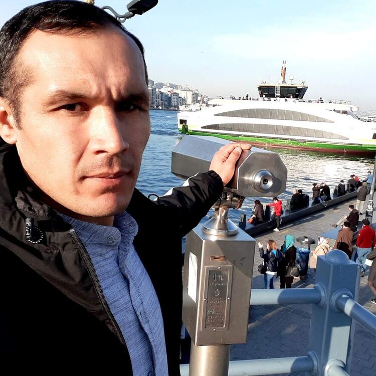  24140298  Aslan, 27 ,    