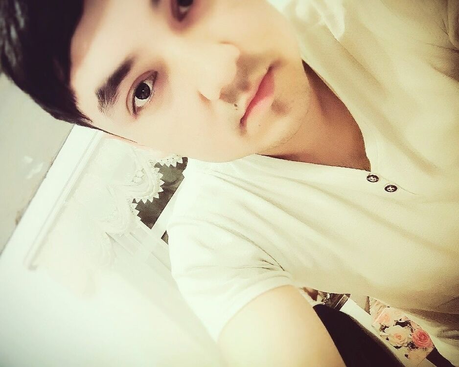  18483438  Fahriddin, 30 ,    