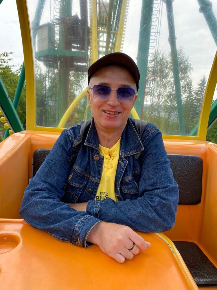  ,   Valery, 52 ,   ,   , c 
