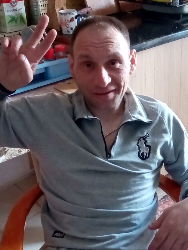  ,   Maks, 43 ,   ,   , c 