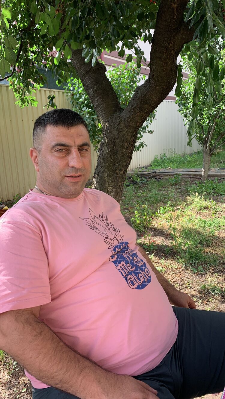  ,   Vahe, 42 ,     , c 