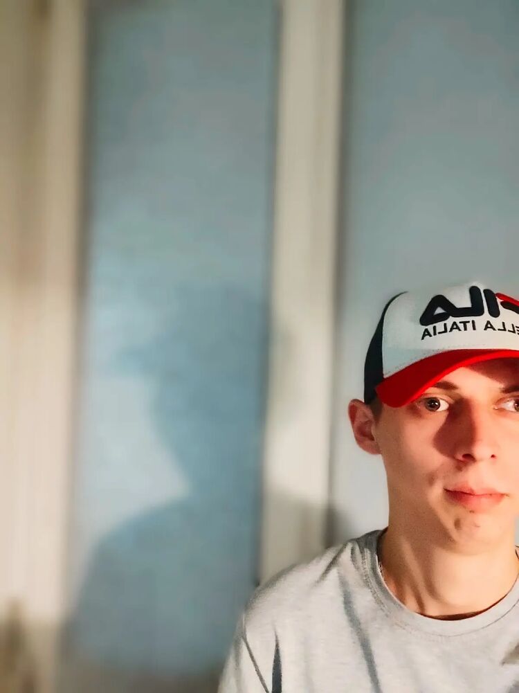  30706118  Ivan, 30 ,    