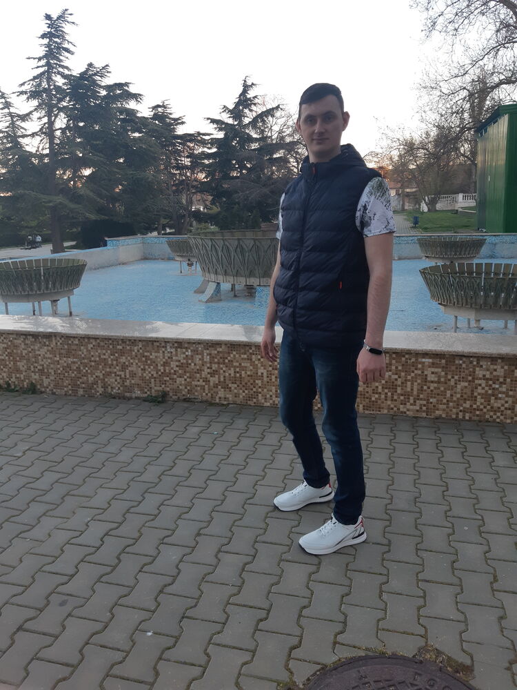  43088338  , 27 ,    