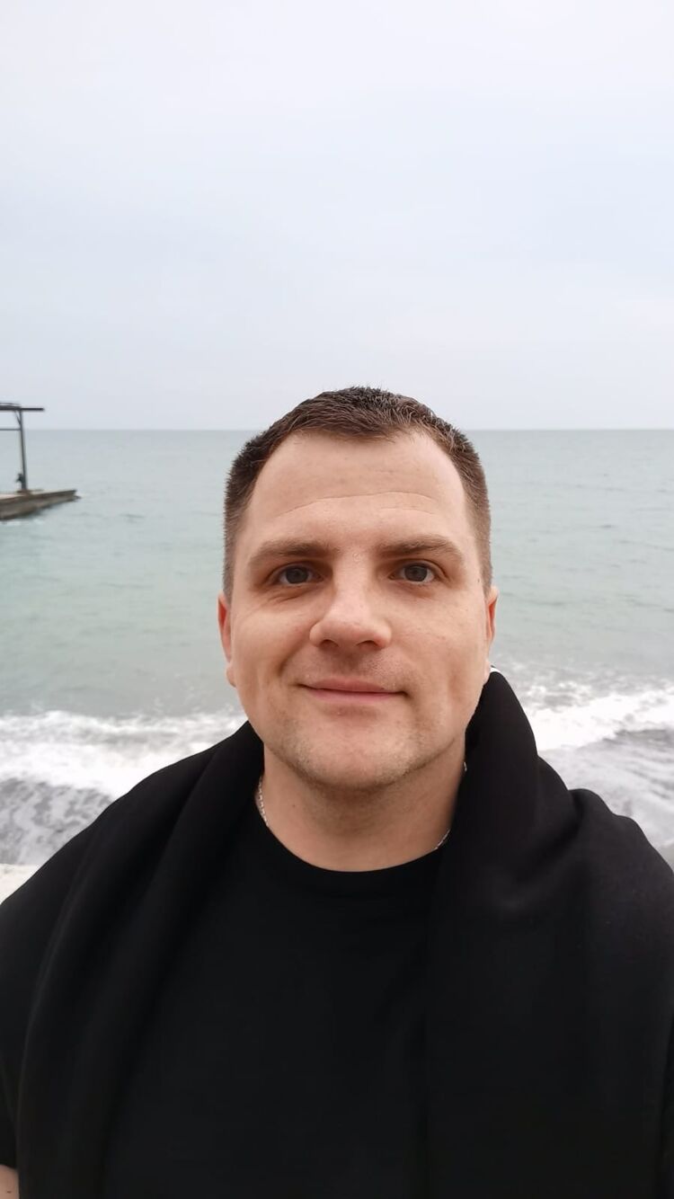  42700178  Oleg, 38 ,    