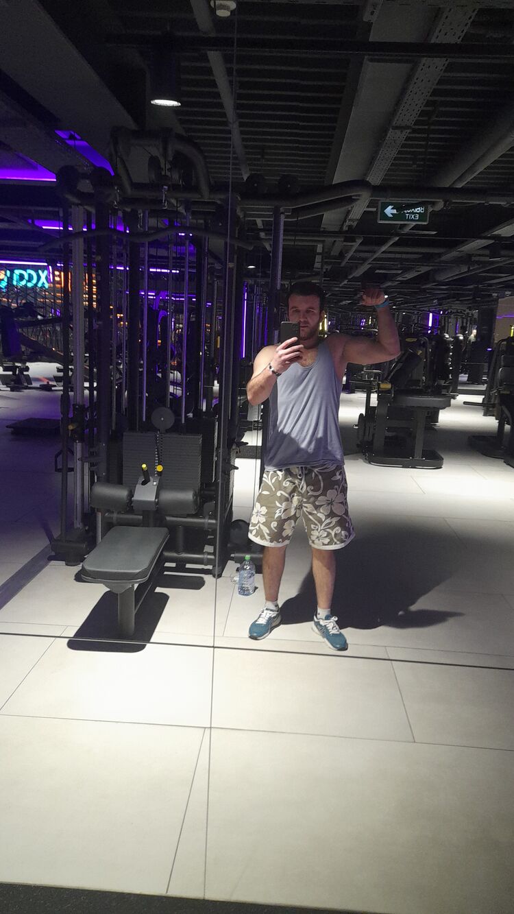  52329378  Davron, 25 ,    -