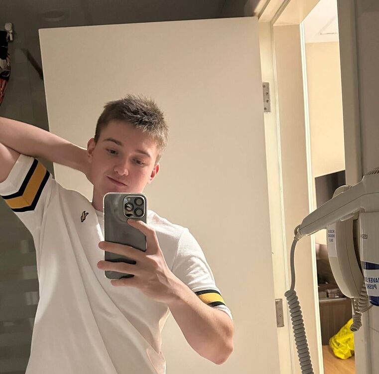  42248778  , 25 ,    