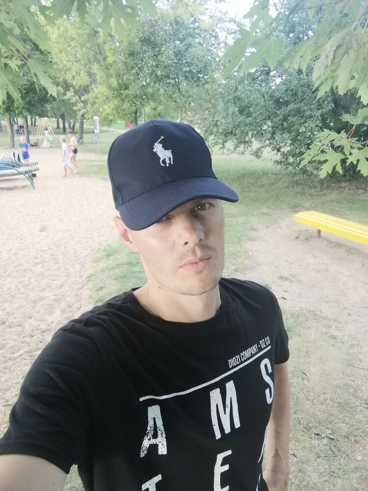  51839048  , 36 ,    