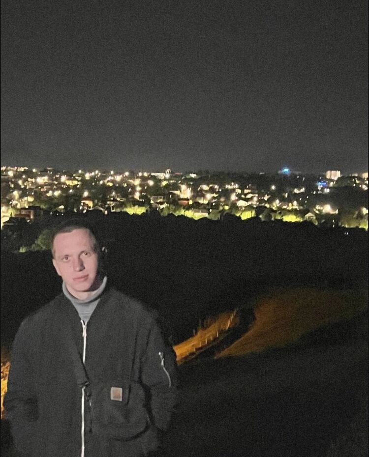 ���� 52563168 ����� ������, 19 ���, ���� ���������� � ������