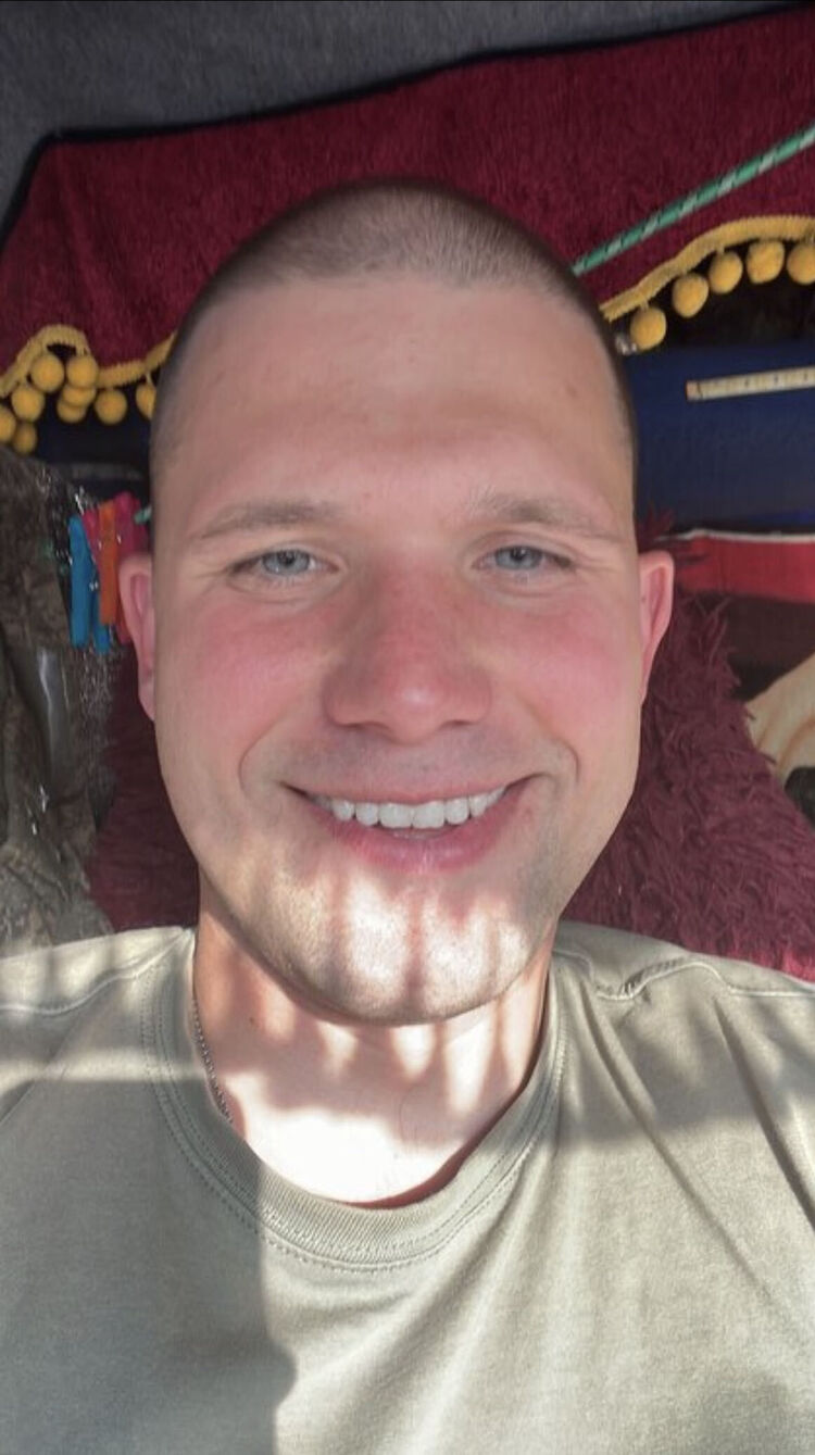  ,   Alex, 30 ,   ,   , c , 