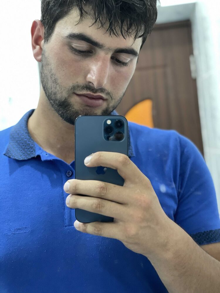  23989428  Vahe, 25 ,    