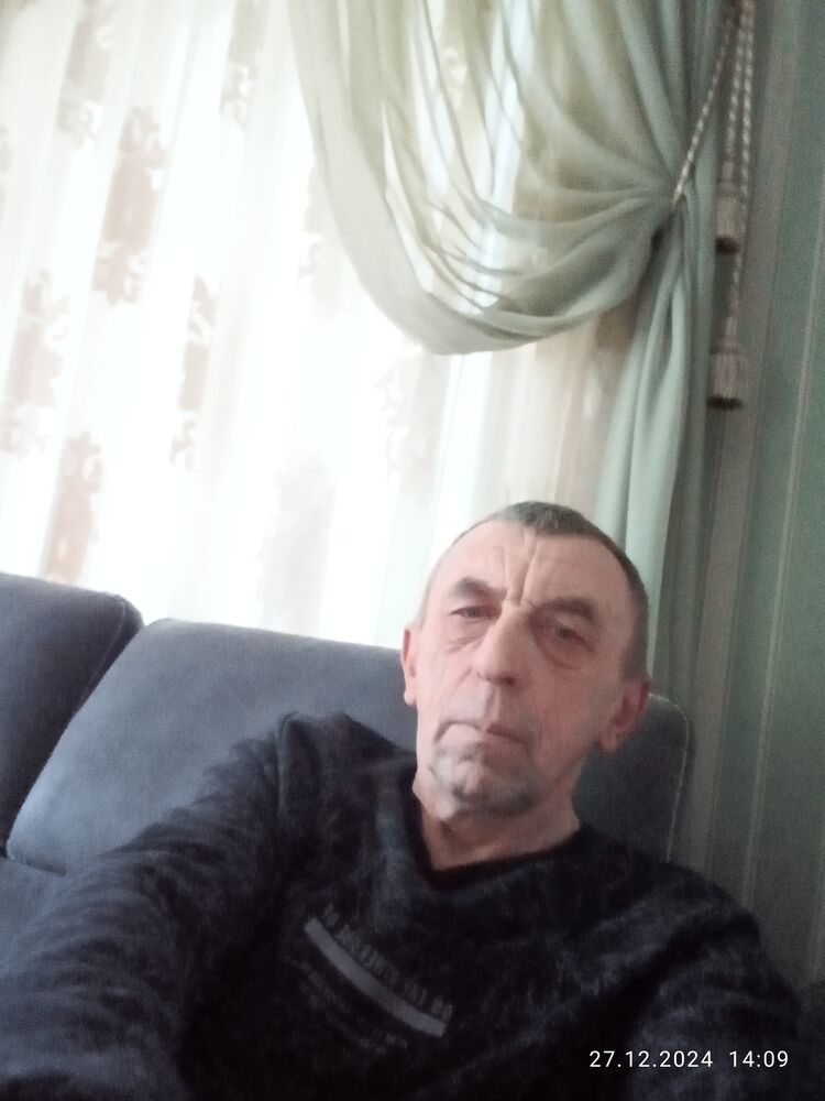  48868158  , 61 ,    