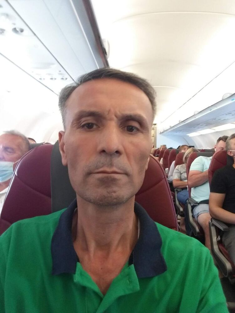  31799158  Ibragim, 54 ,    