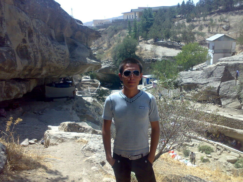  ,   Anvar, 35 ,   ,   , c , 