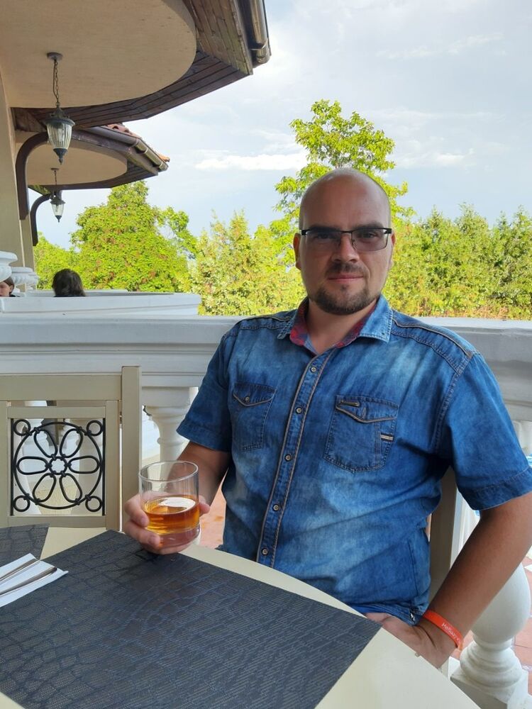  ,   Marcel, 38 ,     , c 