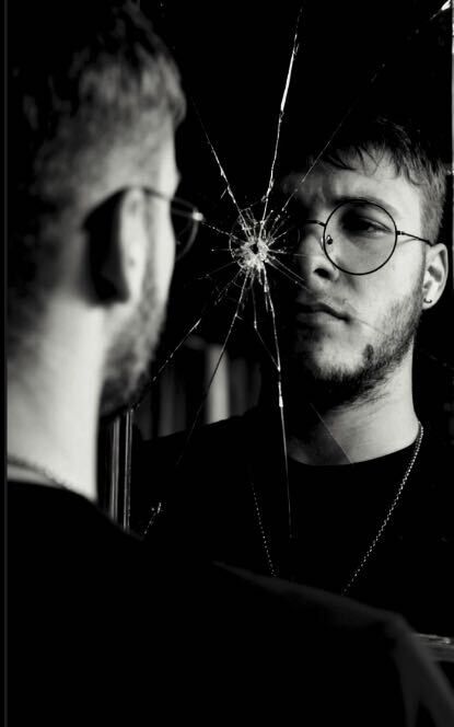  53851428  Bogdan, 19 ,    