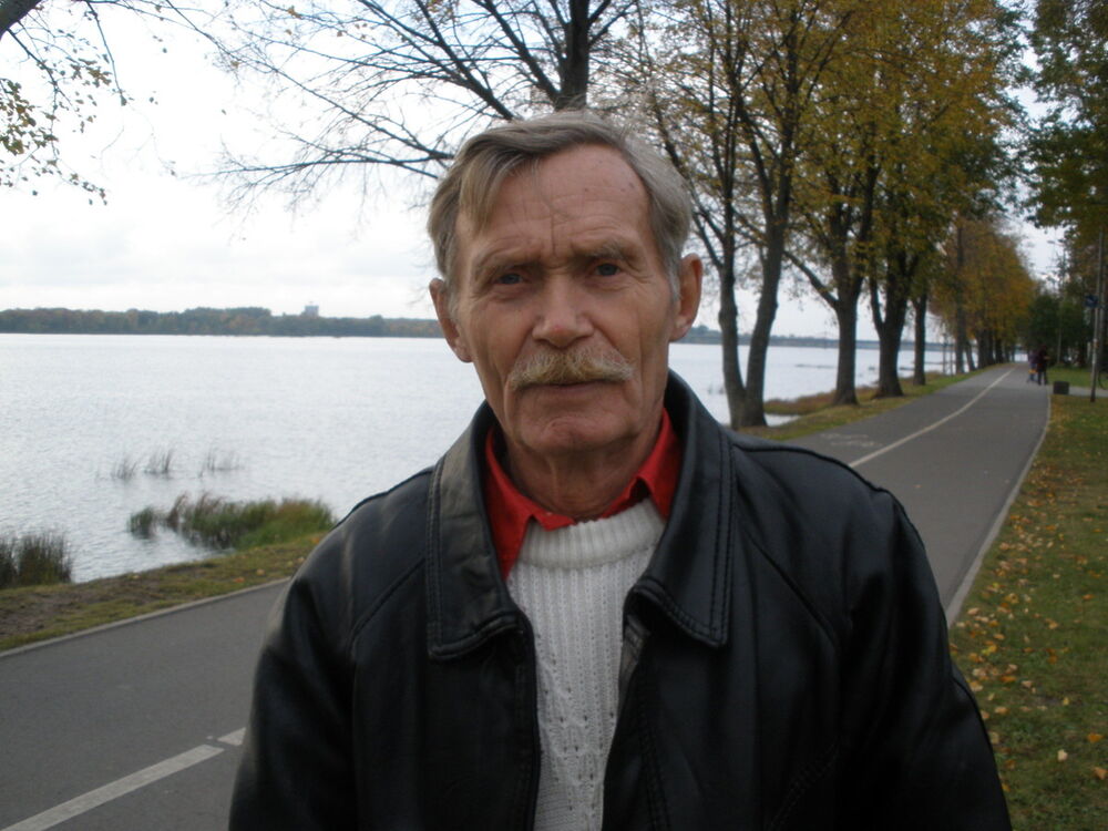  ,   Galerij, 76 ,   ,   , c 