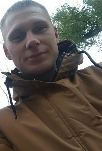  45488828  Denis, 31 ,    