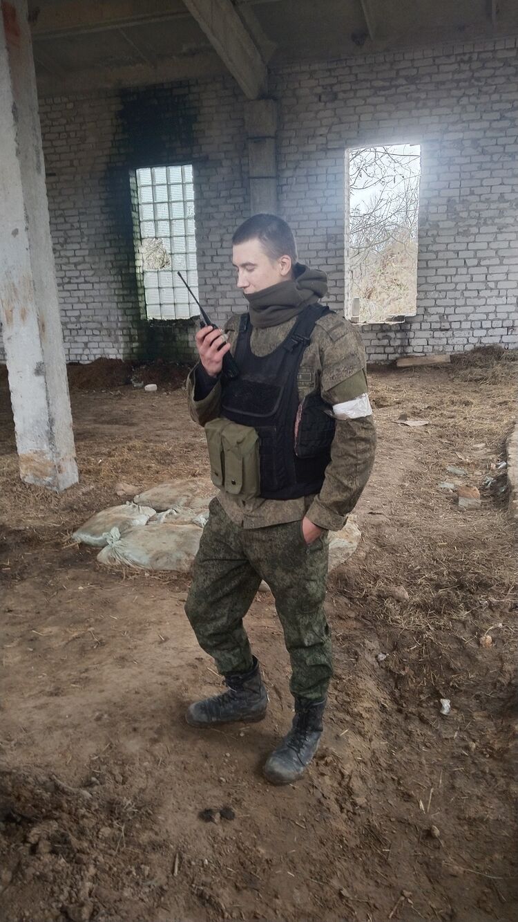  41209688  Vladimir, 23 ,    