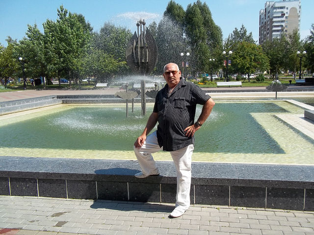  44573998  Efim, 63 ,    