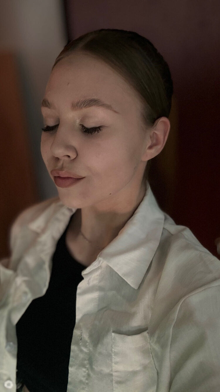  -,   , 18 ,   