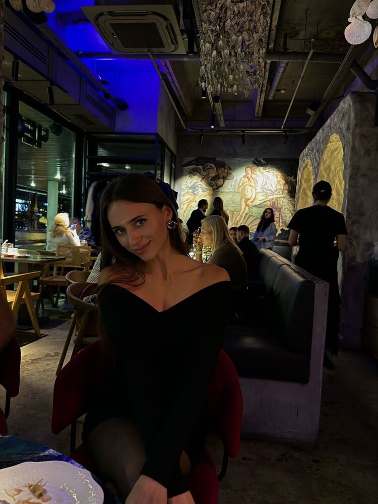  51843768  , 28 ,    