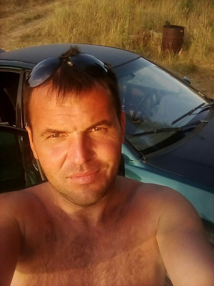  ,   Igor, 37 ,   ,   