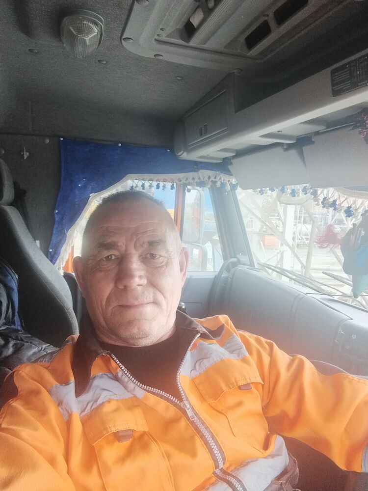  47070458  , 53 ,    