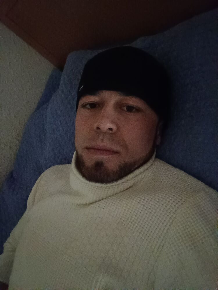  -,   Bek, 28 ,   c 