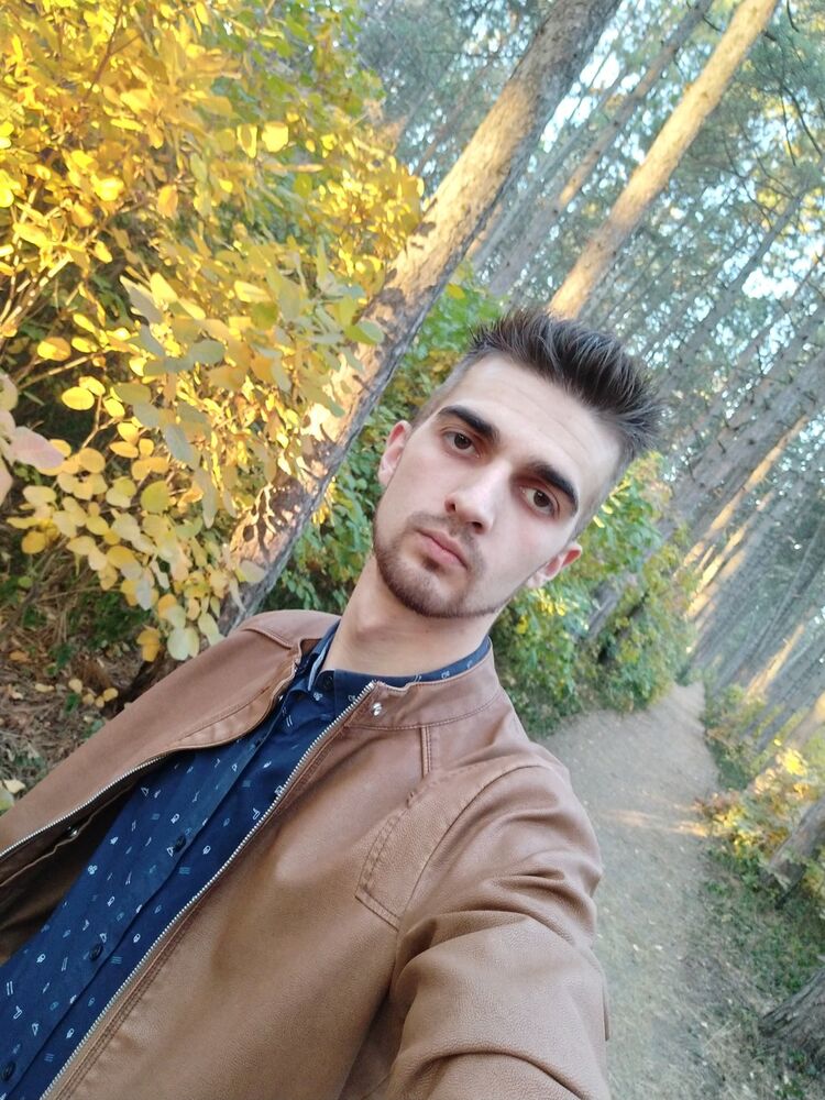  14679738  Sergei, 32 ,    --