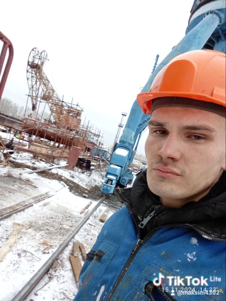  47773948  , 24 ,    