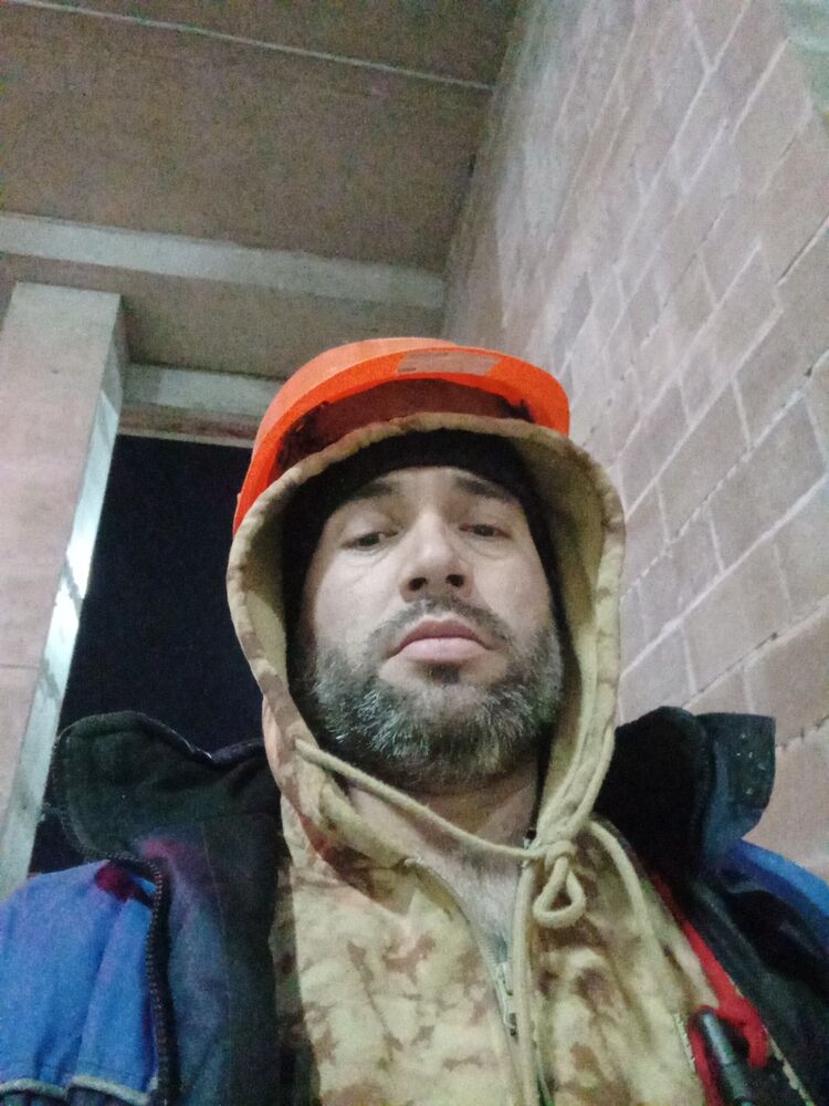  49937028  , 37 ,    