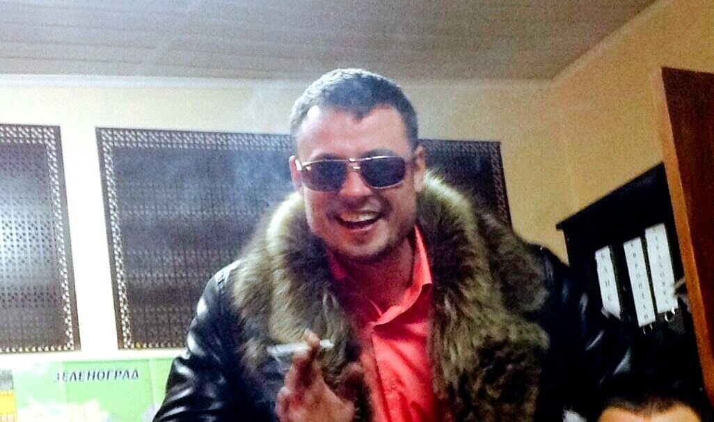  ,   Alex, 43 ,   