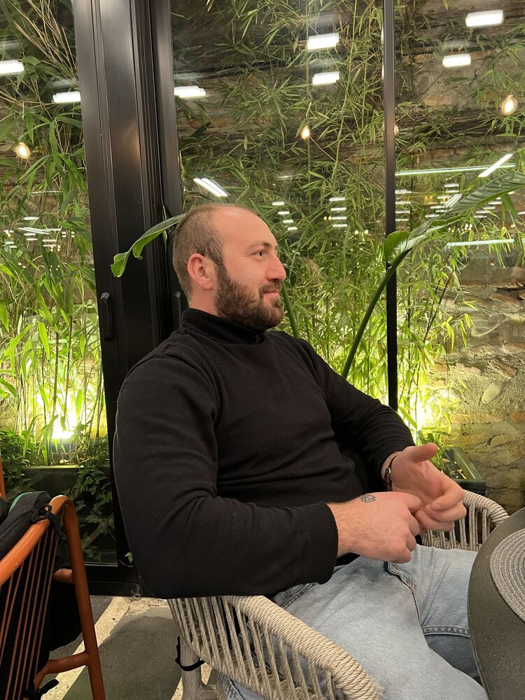  ,   Irakli, 28 ,   ,   