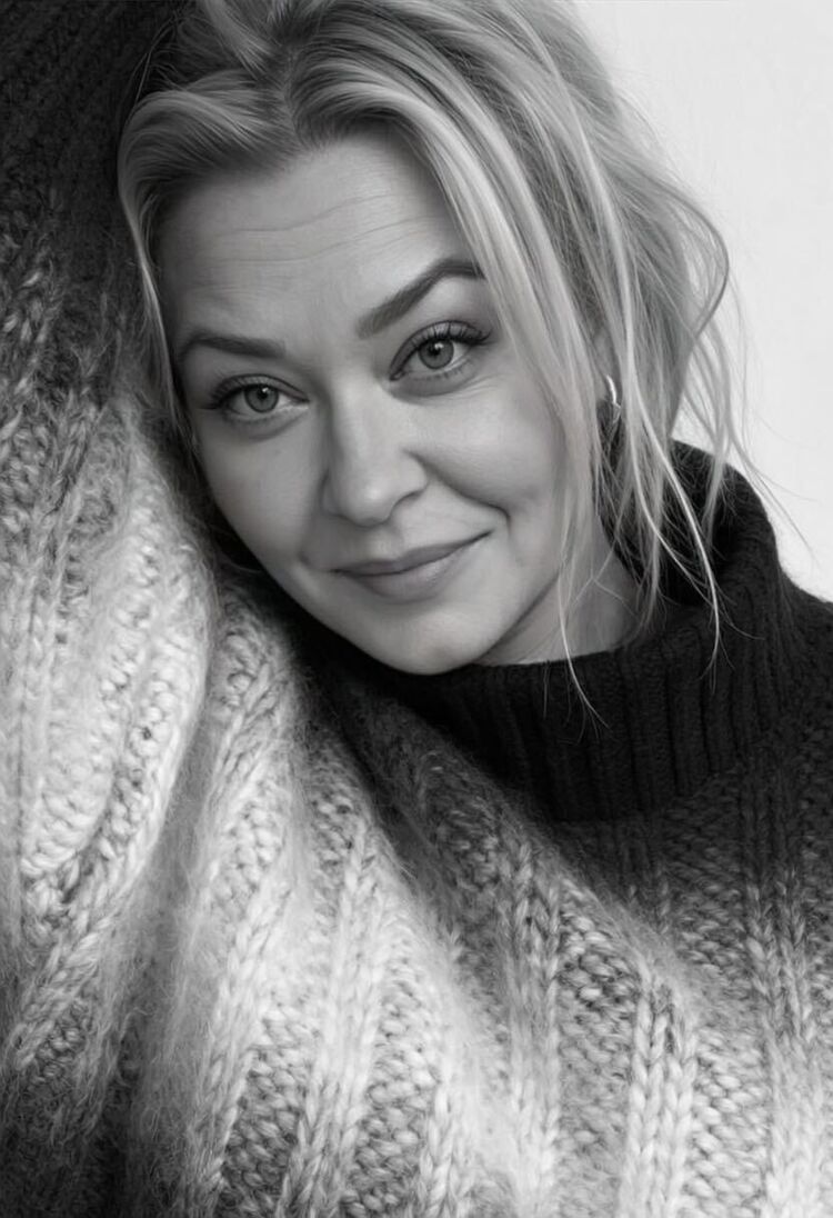 ���� 56028738 ������� �����, 44 ����, ���� ���������� � Praha