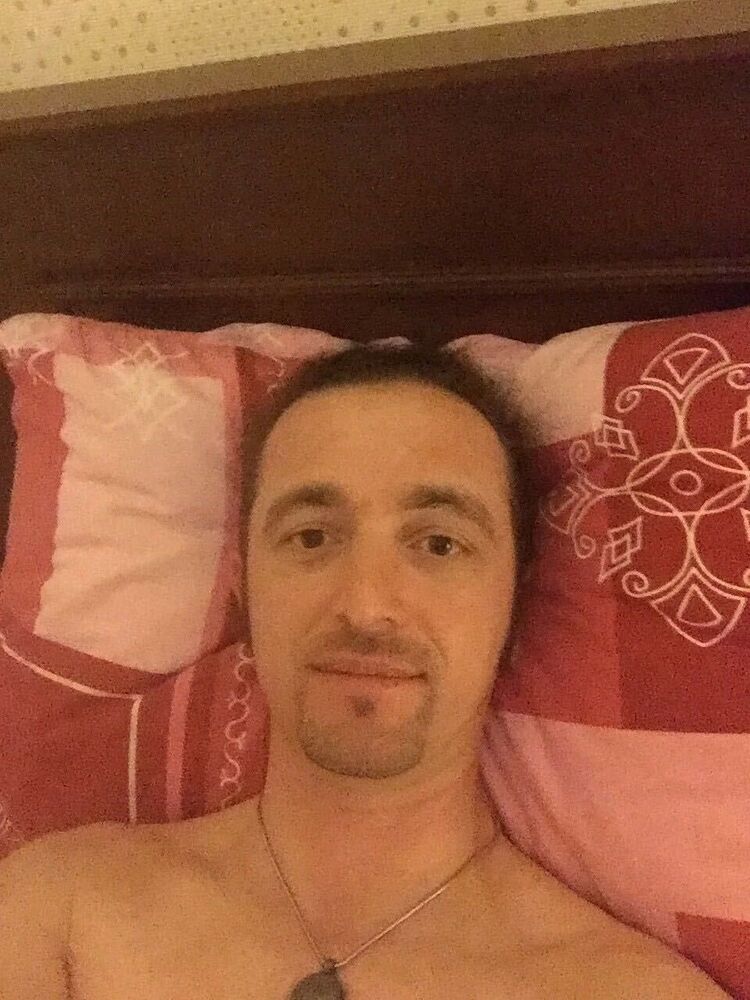  ,   Yanis, 29 ,   ,   , c , 