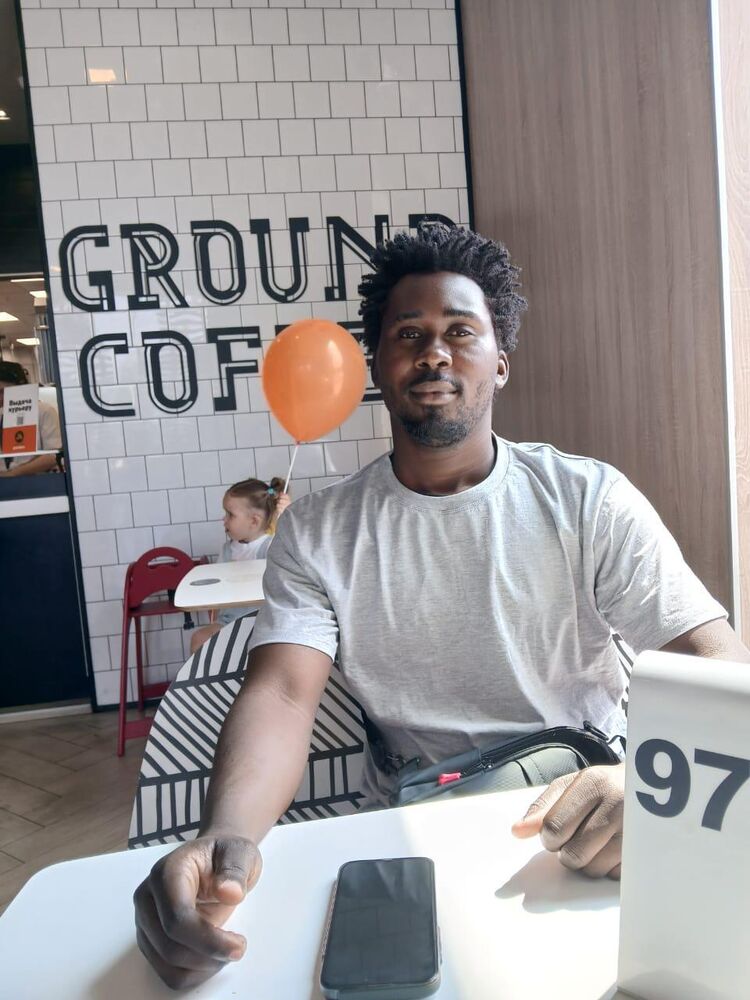  53990908  Mike, 29 ,    