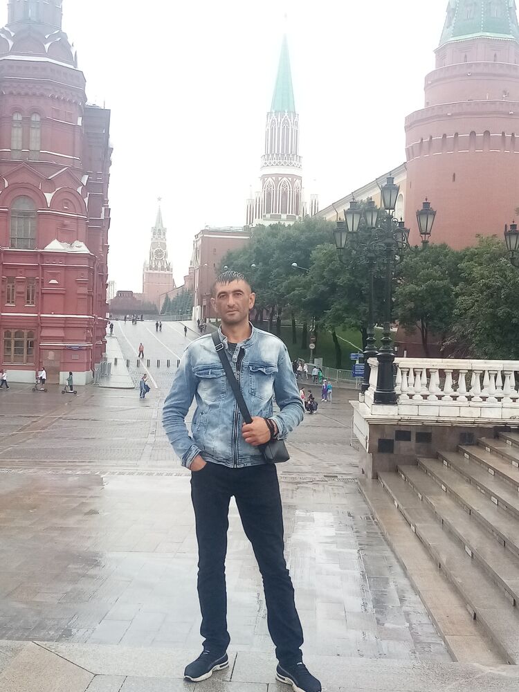  ,   Oganes, 39 ,   ,   
