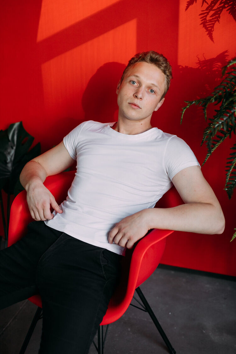  20495858  Andrey, 29 ,    --