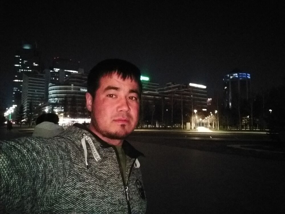  ,   Erlan, 35 ,   ,   
