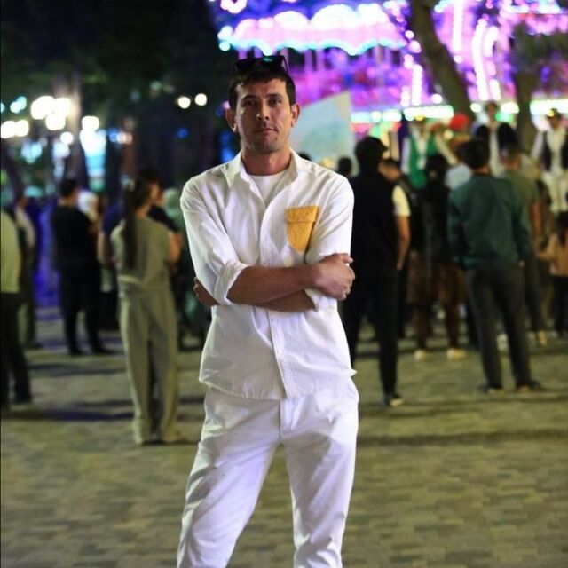  53364468  Farruxbek, 34 ,    